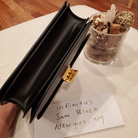 Brand New Celine Classic Box Bag Medium Black w. Gold Hardware with Tags - Picture 6 of 11